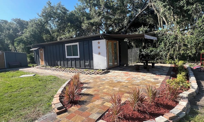 Durant Casa | Golden Stars Hidden comforts