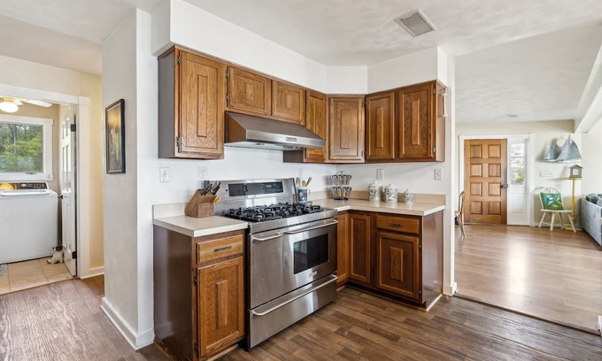 Onemo Casa | Waterfront House with Private Dock & Kayaks, Pool Table, Foosball, Pet Friendly.