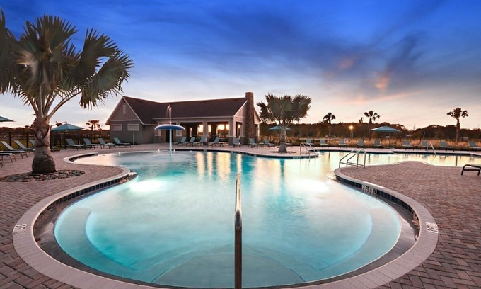 Balm Casa | Charming private room with private bathroom. No kitchen access
