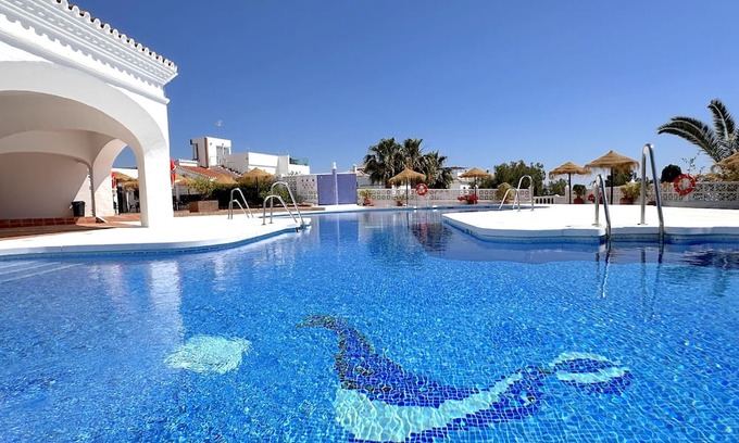 Chimenea Apartamento | Capistrano Playa 201 by Casasol