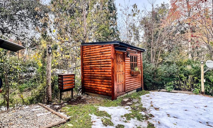 San Carlos de Bariloche Cabina | Bright cabin, steps from Lake Nahuel Huapi