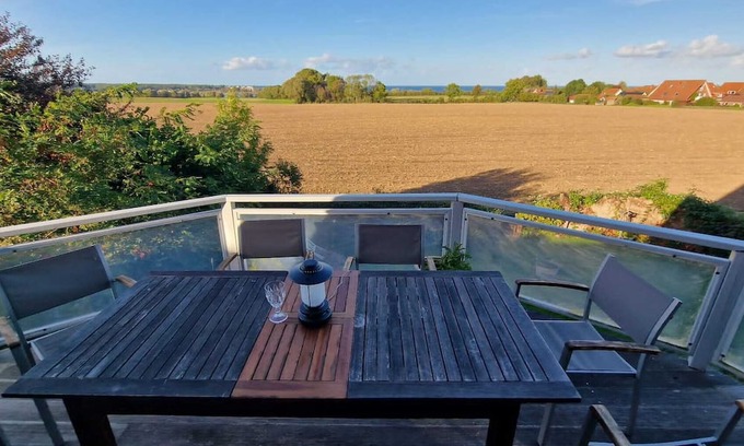 Sehlendorf Apartamento | Dream apartment "Weitblick" for 8 people with 2 bathrooms and sea view from the balcony!