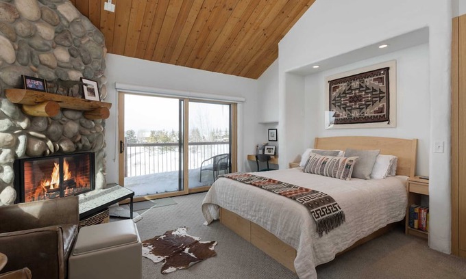 Spring Creek Ranch Casa | BoundaryJH: Teton Views in Jackson Hole