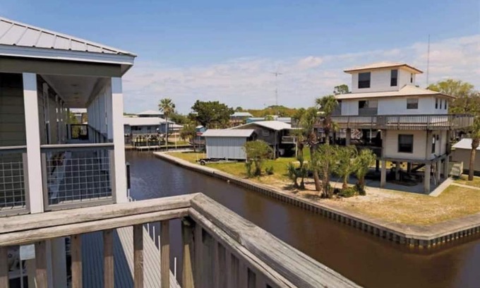 Horseshoe Beach Casa | The Hidden Treasure