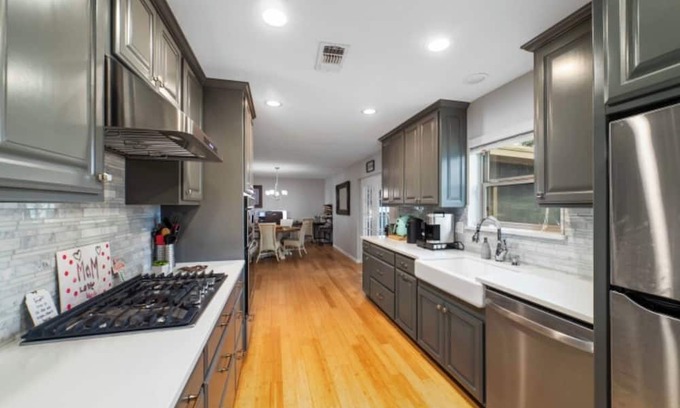 Coleman Casa | House on the hill