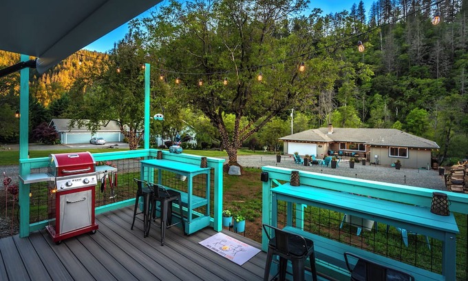 Douglas City Casa | TOWED'S TRINITY RIVER PAD