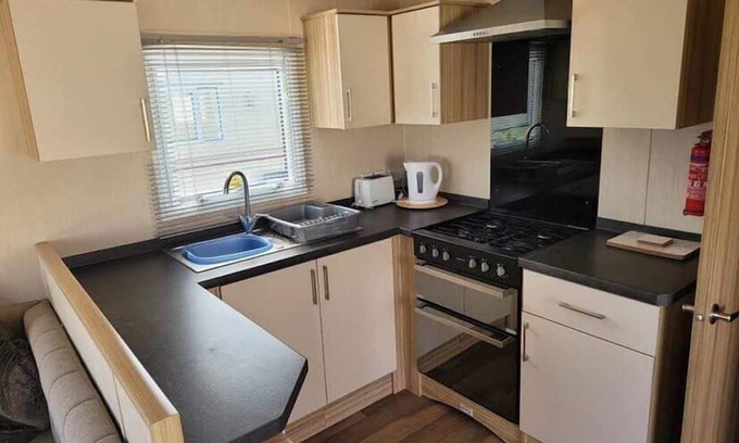 Tunstall Chalet De Esquí | Budget 3-Bed Caravan in Tunstall, Hull