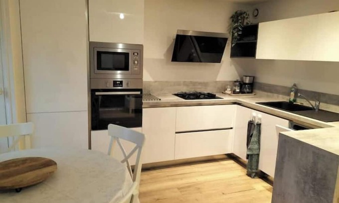 Francisco-Ferrer - Vern Apartamento | Vrbo Property