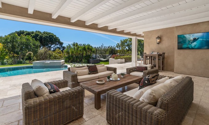 Covenant Casa | Stunning Luxury 6 Acre Rancho Santa Fe Covenant Estate~ Guesthouse, Pool, &More!