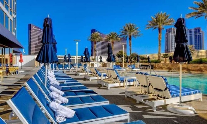 Las Vegas Casa | Strip View Suite at Trump Hotel