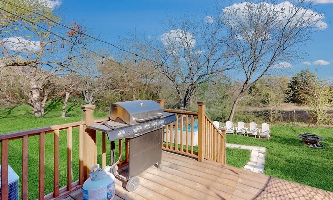 McKinney Casa | Hot tub, dog-friendly home with large yard, hot tub, grill, smart TV, W/D, & AC