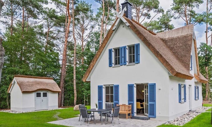 Zirchow Casa | Ferienhaus Seeadler - Modernes Ferienhaus in Ruhiger Lage mit Parkplatz, Sauna und Wlan für bis zu 6