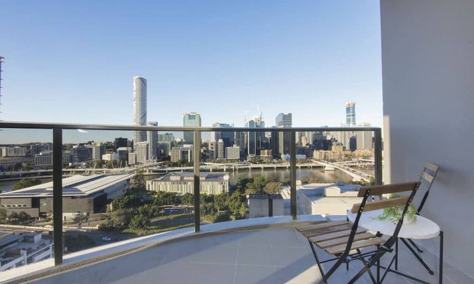 South Brisbane Casa | AMAZING RIVER VIEW 1 Bedroom Apt w/Parking S'Bank