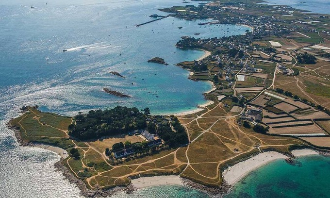 Ile-de-Batz Casa | Explorez le Jardin Colonial de L'île de Batz : un Joyau du Nord-finistère, Parfa
