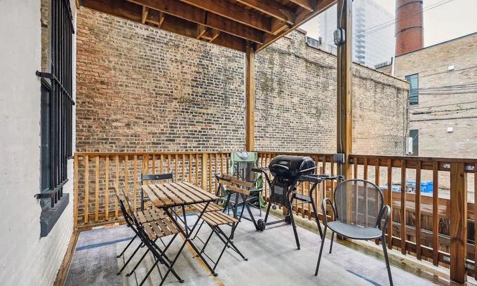 River North Apartamento | Secret Gallery on the Park - 2bd/1ba + 1bd/1ba
