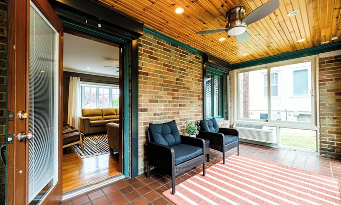 Benton Harbor Casa | The Cozy Tudor near Silver Beach