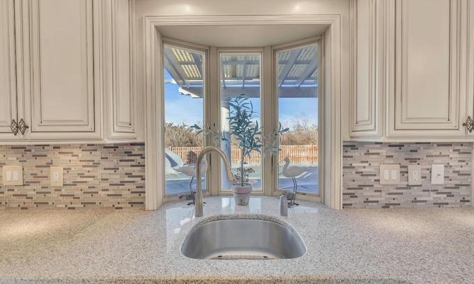 Osbornsville Casa | A Mantoloking Summer Escape! - Private Beach Access with a Pool
