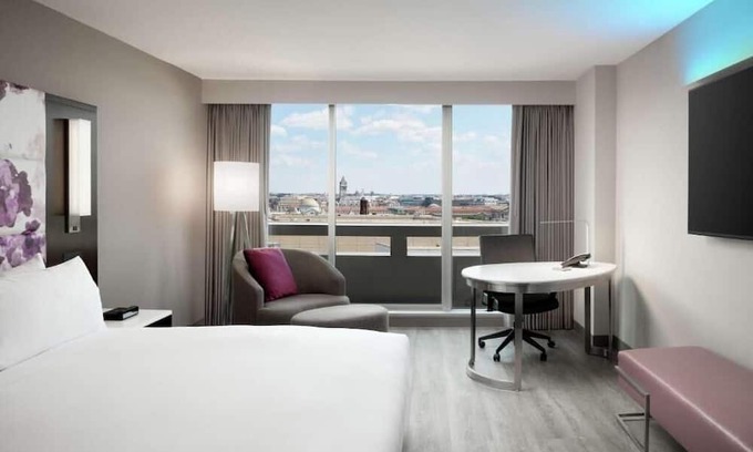 Southwest Federal Center Apartamento | Deluxe King Room Near International Spy Museum WDC