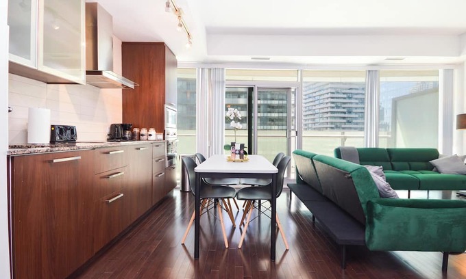 Central Waterfront Apartamento | Downtown Toronto near Scotiabank arena,CN Tower