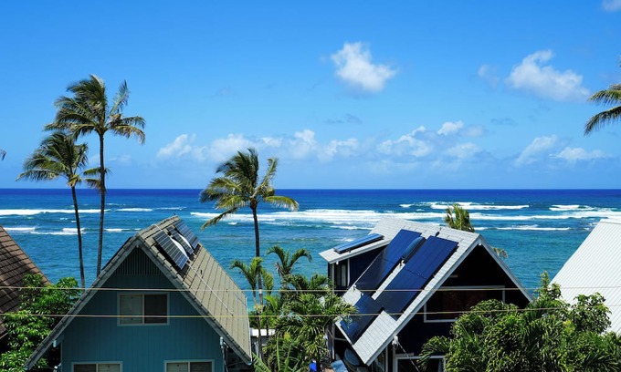 Mokuleia Condominio | Charming Condo with Ocean View on North Shore