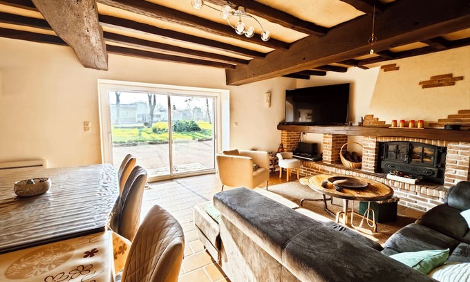 Aizenay Casa | Gîte à la Campagne de 6 à 14 Pers, au Cœur de la Vendée