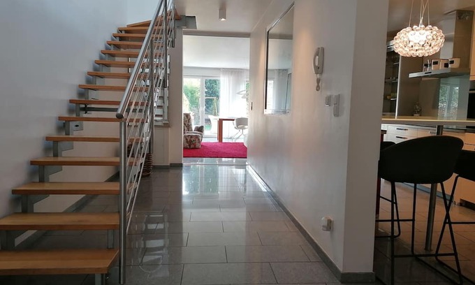 Suerth Casa | Schönes Stadthaus im Kölner Süden