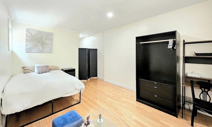 Trinity - Bellwoods Apartamento | Downtown Toronto 1 bedroom unit Near Trinity bellwood park