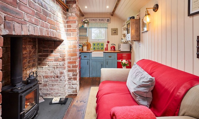 Llangadog Casa | Host & Stay | Y Golchdy