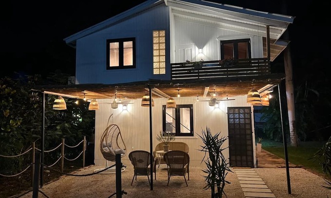 Joyuda Cama Y Desayuno | Beach - Culinary Route - Garden & BBQ - Your rustic refuge by the sea atJoyuda.