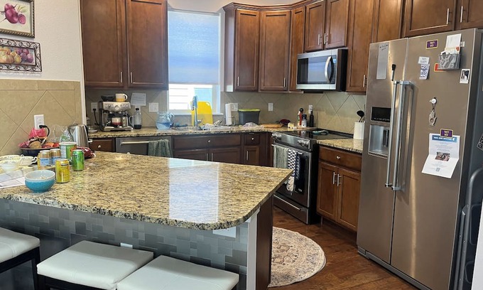 Louisville Casa | Fabulous Patio! Close to biking, hiking and food!