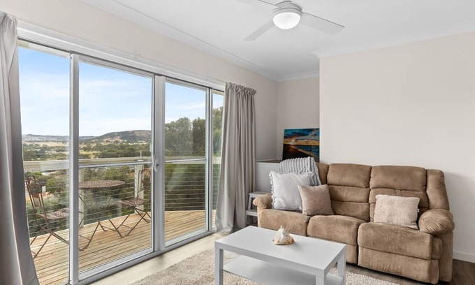 McCracken Casa | The Nest Holiday Retreat, 18 Laxton St, McCracken