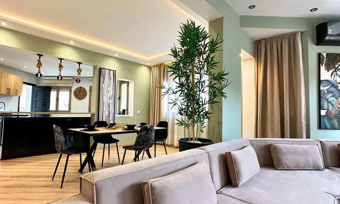 Tangier Apartamento | The Tropical Luxury 2BR City Centre Retreat