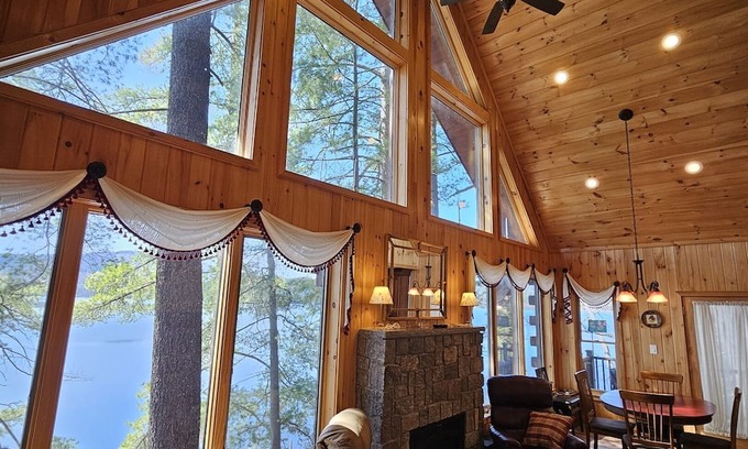 Schroon Lake Casa | Schroon Lake Waterfront - Sleeps 10
