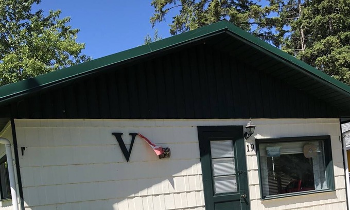 Christopher Lake Cabina | Escape To The Lake