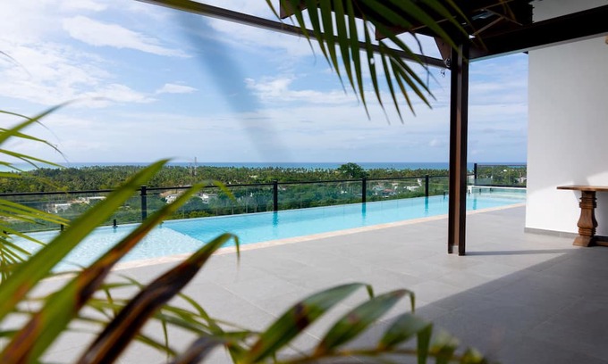 La Ceiba Apartamento | 2 BR Ocean View apt at Playa Bonita Just 2 Minutes Away From the Beach