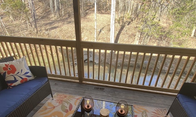 Arcadia Casa | A serene hideaway nestled by the babbling brook and only minutes to downtown!