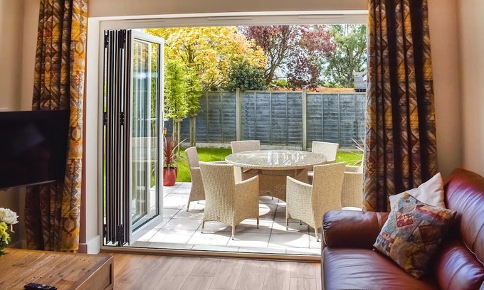Sutton Cabaña | 3 bedroom accommodation in Sutton