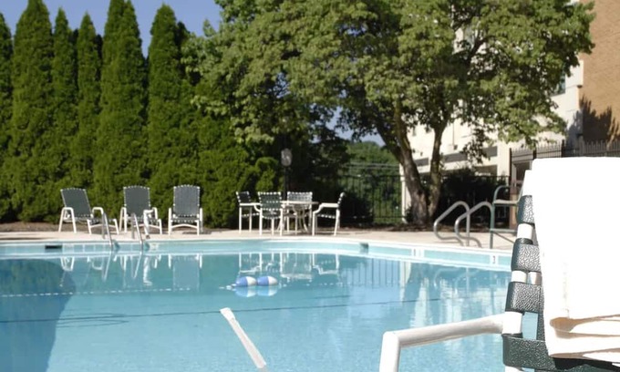 Rockville Casa | Pet-Friendly Stay with Free Parking, Close to Washington DC