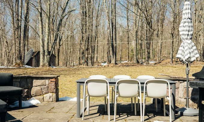 Mountain Dale Casa | Mountain Dale Vacation Rental w/ Private Hot Tub!