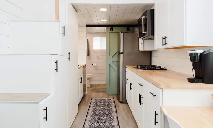 West Central Casa | Tiny House - Centrally Located