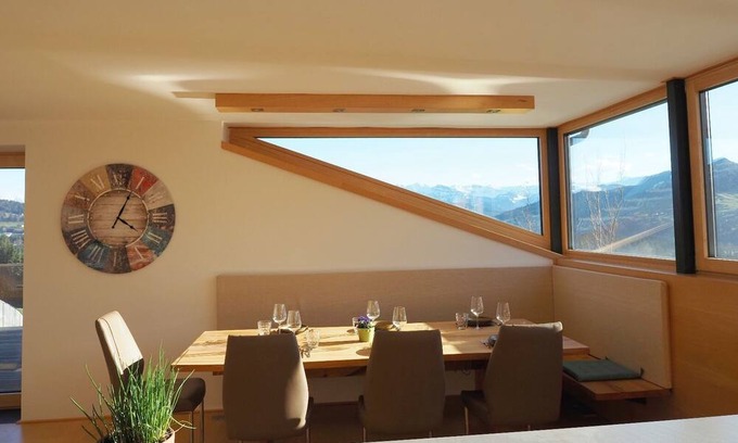 Doren Apartamento | Apartment 'Böhler' with Mountain View, Wi-Fi and Air Conditioning