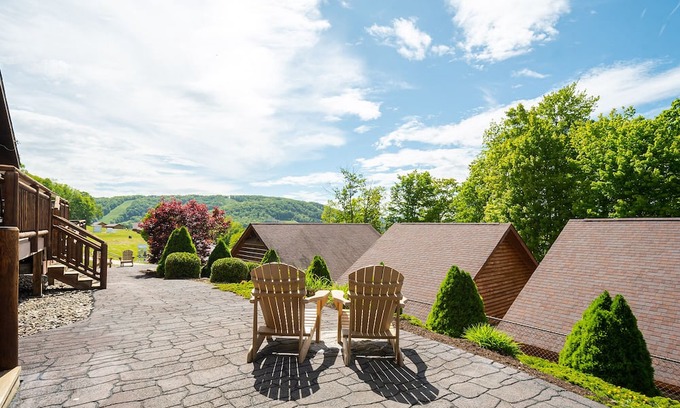 McHenry Cabina | Mountainside Cabin 49R
