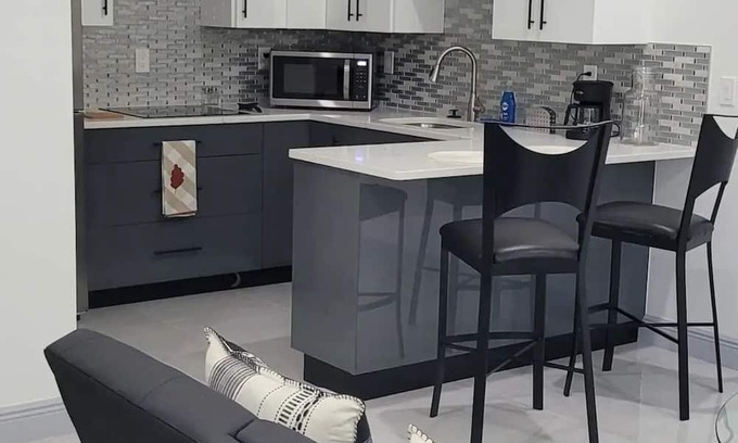 Buckingham Alquiler De Eote | Lovely newbuilding 1 bedroom vacation parking free