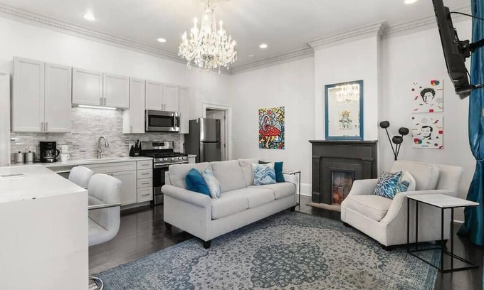 Faubourg Marigny Condominio | Perfect Marigny Pied-de-terre!