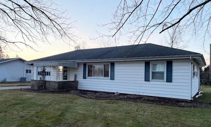 Fort Wayne Casa | Cozy Essentials Home right off I469