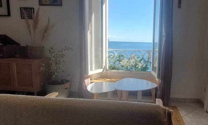 Bastia Apartamento | Charmant T2 Vue Mer - Centre Ville de Bastia - Quartier Animé