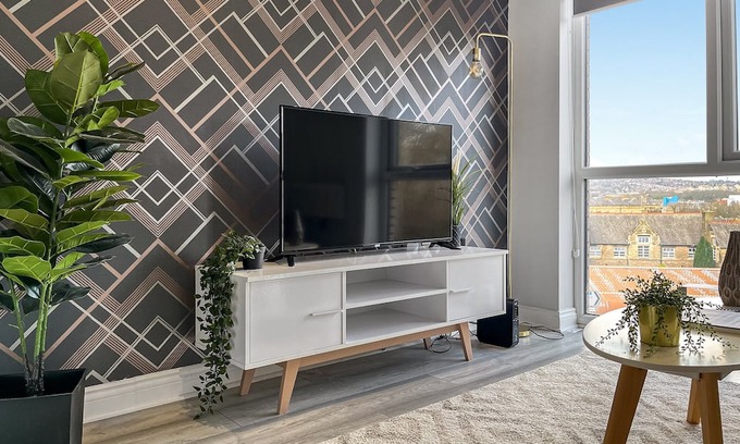 Hillsborough Cabaña | 1 bedroom accommodation in Sheffield