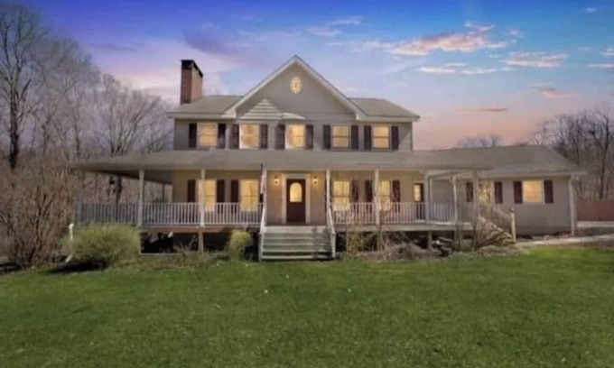 Putnam Valley Casa | @iHeartNYState 5br - Hot Tub Sauna Jacuzzi