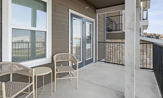 Brooks City Base Apartamento | Landing at The Anderson at Brooks - 1 Bedroom in Stinson Airport Vicinity