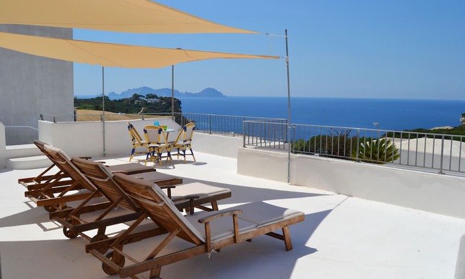 Le Forna Casa | Maridea Ponza- Villa PERLA 2 bedrooms, 2 bathrooms kitchen and panoramic terrace